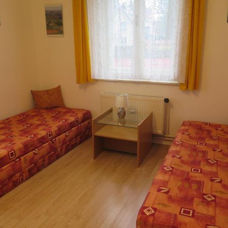 Apartman Hrubá Skála Buitenkant foto